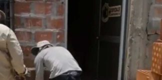 “Super” albañiles construyen una nueva casa pero olvidaron un detalle