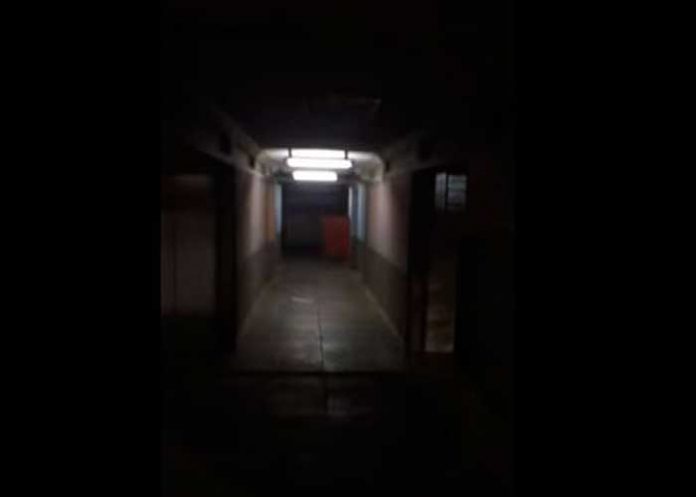 1 Reportero sufre aterrador suceso paranormal en plena transmisión