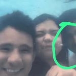 «Nadie estaba con esa ropa» Graba extraña figura mientras estaba en la piscina "Nadie estaba con esa ropa" Graba extraña figura mientras estaba en la piscina