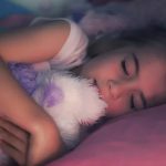 Aquí te contamos el porqué algunos niños roncan