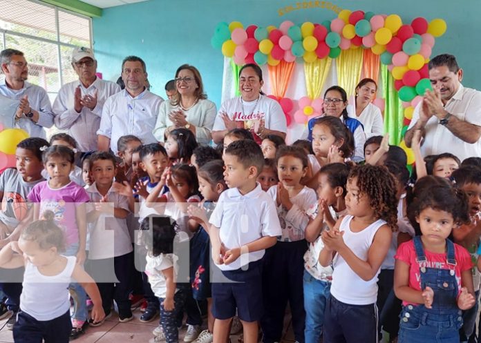 2 Foto: Gobiernos locales y Ministerio de la familia firman convenio de subvención para los CDI en Madriz / TN8