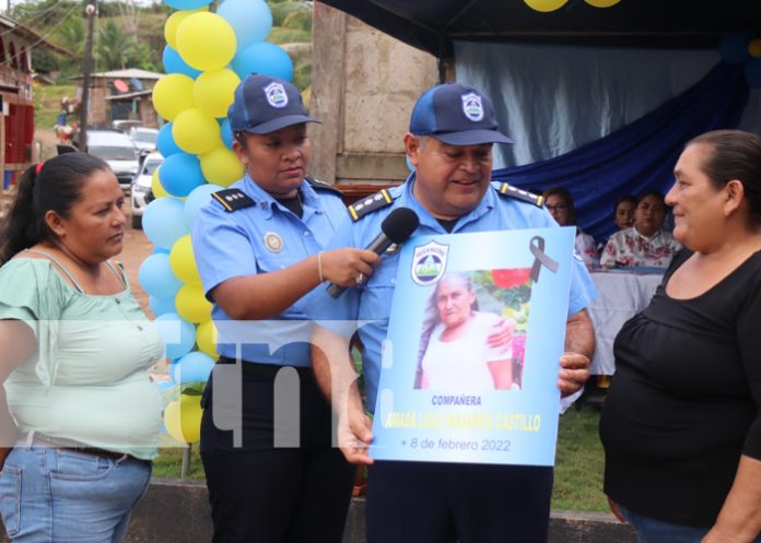 2 Foto: Gobierno lleva comisaria a comunidades de Riscos de Oro en Rosita / TN8