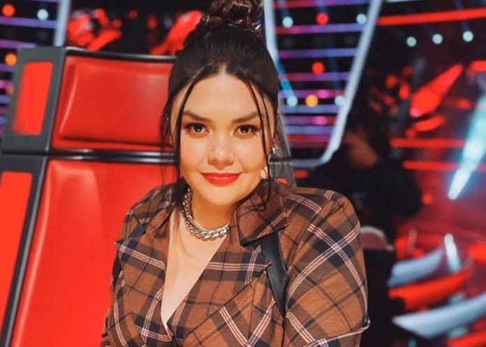 ¡Otra panzonasaurio! Yuridia anuncia que está embarazada