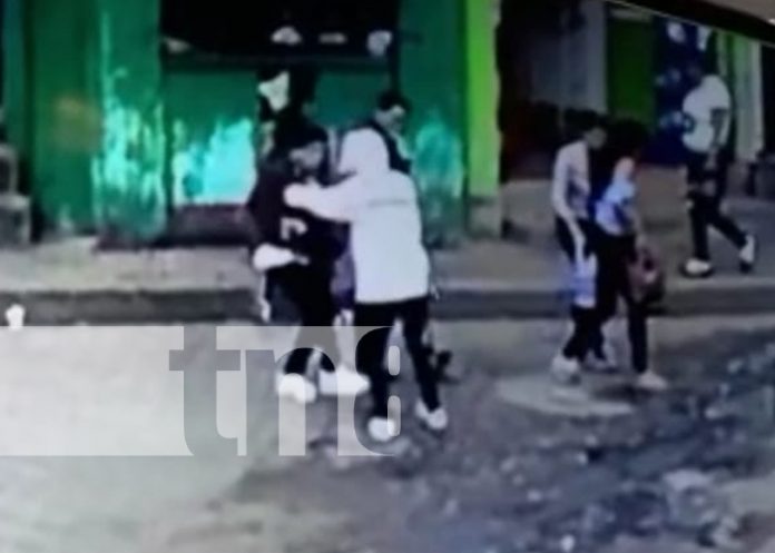 Foto: Joven estudiante de La Dalia es asesinado de una puñalada / TN8