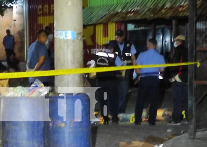 Foto: Bajo el calor de los tragos sujeto termina con la vida de su amigo en el mercado Mayoreo / TN8