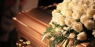 Foto: ¡En pleno funeral! Sicarios matan a padres del joven que velaban, en Ciudad Juárez / Cortesía