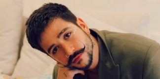 Chavala se tatúa la cara de Camilo y la gente se "baja" en ella