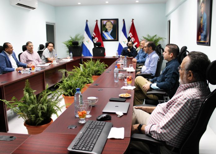 2 Ministerio Agropecuario aborda producción con Comité Nacional de Productores de Azúcar