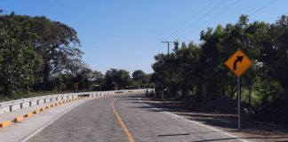MTI inaugura construcción de un tramo de carretera en Chinandega