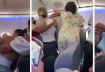 Con el chucky adentro mujeres se «reparten golpes» por asiento en pleno avión Mujeres desatan trifulca en avión con patadas e insultos