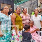 Mujer de Managua llega a sus 102 años y los celebra con su familia y amigos