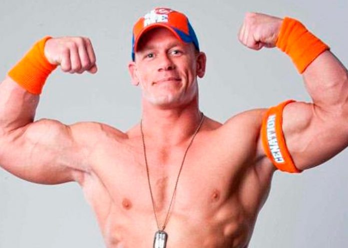 ¡Qué diva! Fotografían a John Cena con falda y tacones