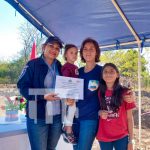 Entregan a familias de Boaco 50 lotes de terrenos