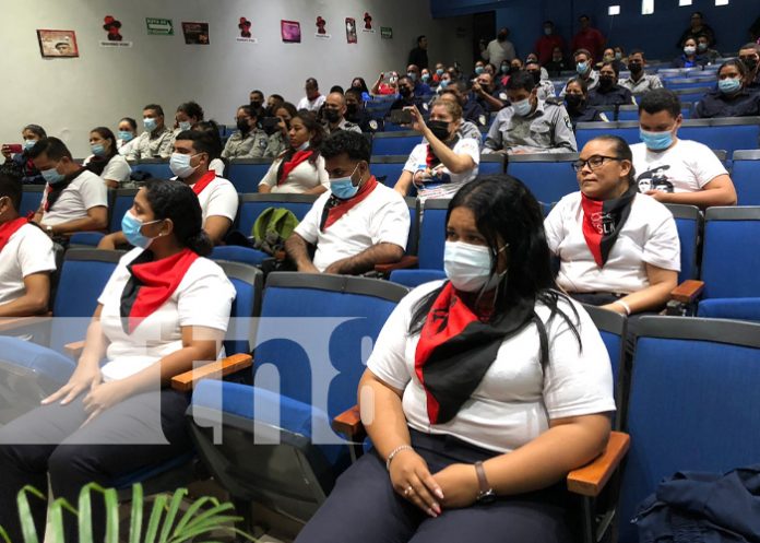 Foto: ¡Sandino Vive, La Lucha Sigue! MIGOB conmemora al General Sandino / TN8