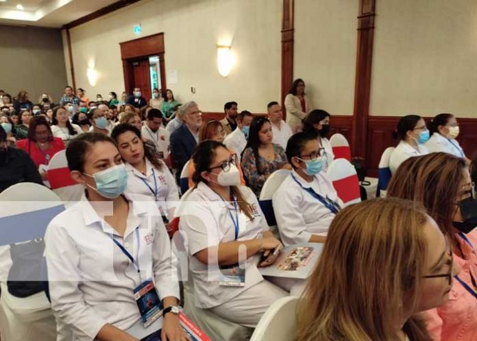 Médicos de Nicaragua amplían conocimientos con congreso cardiovascular
