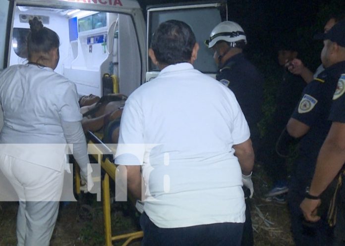 3 Foto: Joven se precipita a un guindo y queda vivo de milagro, en El Crucero / TN8