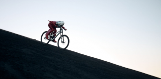 Ciclista Francés luchó con todo por batir el récord en el volcán Cerro Negro