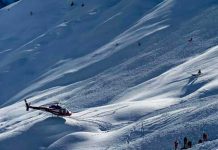 Tres esquiadores mueren al ser aterrados por avalancha de nieve en Austria Mueren esquiadores en varias avalanchas en Austria
