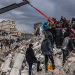 ¡Dolor en la tierra! Más de 30,000 muertos dejan terremotos en Siria y Turquía Terremotos en Turquía y Siria dejan más de 30,000 muertos