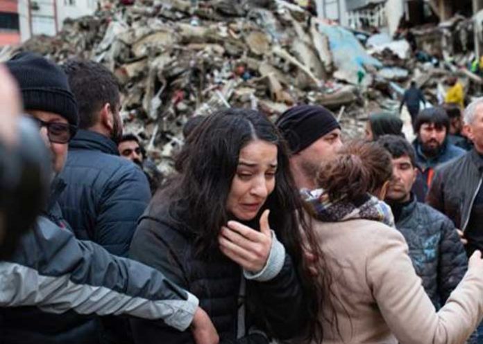 Sobreviviente de terremoto en Turquía