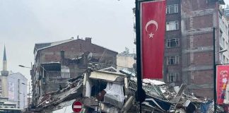 Ascienden a más de 1.100 las muertes por terremoto en Turquía