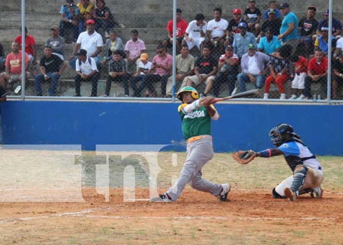 Foto: Gran juego de béisbol en el Caribe / TN8