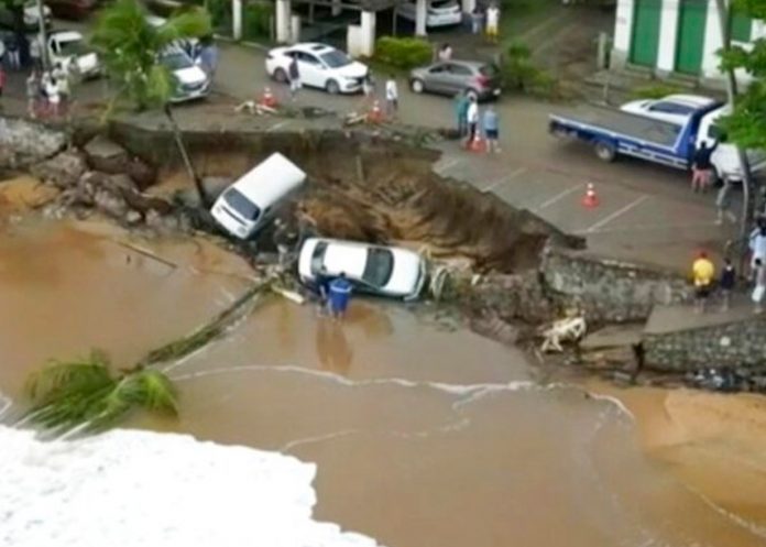 Lluvias torrenciales en Sao Paulo dejan 36 muertos y 40 personas desaparecidas