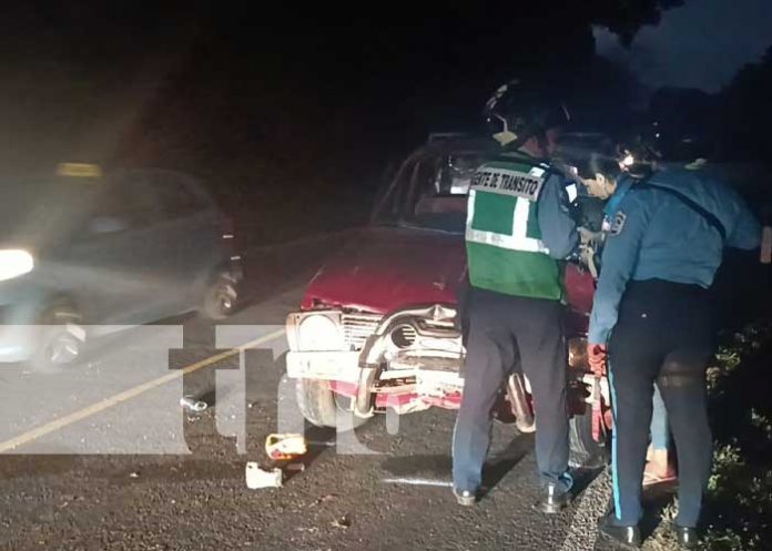 Foto: Vuelco de camioneta en carretera San Marcos-Jinotepe / TN8