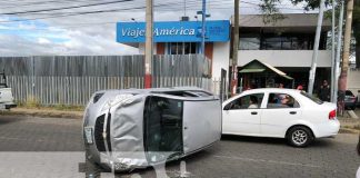 Foto: Accidente de tránsito cerca de la Rotonda El Güegüense, Managua / TN8