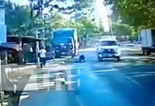 Atropellada por el «desespere» de buscar un bus en Chinandega (VIDEO) Foto: Mujer con tremendo golpe tras protagonizar accidente en Chinandega / TN8