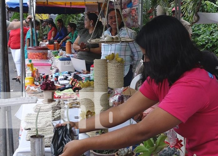 cosillas Comercio de Somoto con excelentes ventas en feria del amor y la amistad