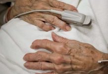 «Ancianita» revive horas después de ser declarada muerta en Nueva York "Ancianita" revive horas después de ser declarada muerta en Nueva York