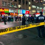 De varios tiros le quitan la vida a un joven en el Times Square, Nueva York De varios tiros le quitan la vida a un joven en el Times Square, Nueva York