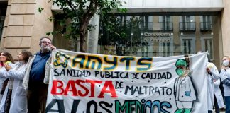 Convocan a paros parciales en los centros de salud en España