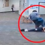 A patadas agarró a su maestra en Florida por quitarle su Nintendo Switch