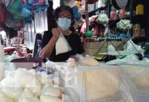 Comerciantes de Granada listos para recibir la Cuaresma Foto: Variedad de productos de Cuaresma en el mercado de Granada / TN8