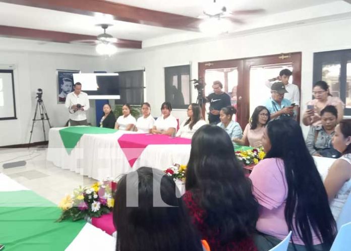 inatec-01 Foto: Reunión del INATEC con mujeres protagonistas / TN8