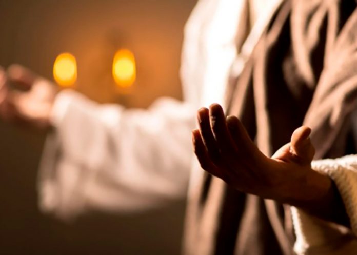 ¿Blasfemia? En Inglaterra pretenden usar género neutro al referirse a Dios