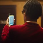 Apple: Que un ciego «vea» y que un sordo «escuche» con su móvil, es posible Apple: Que un ciego "vea" y que un sordo "escuche" con su móvil, es posible