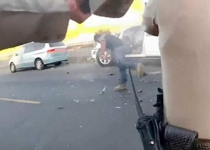 ¡Otro caso de abuso policial! Matan a tiros a un hombre en Los Ángeles