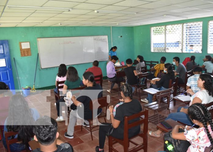 Más de 700 estudiantes inician clases en centro tecnológico de Bluefields