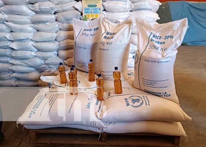 Foto: Sale caravana con merienda escolar reforzada al Caribe / TN8