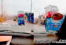 ¡Ni la NASA se atrevió a tanto! Captan Mototaxi de 2 pisos en acción Captan mototaxi de 2 pisos transitando por Carabayllo