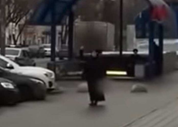 mundo1 Pasó en el 2016, pero sigue causando conmoción: Niñera decapitó a una bebé