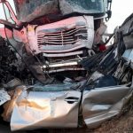 Colisión mortal entre bus y furgón cobró la vida de 20 personas en Sudáfrica Colisión Mortal entre bus y furgón cobró la vida de 20 personas en Sudáfrica