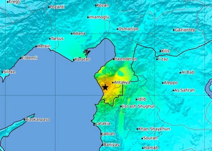 ¡Sin piedad! Terremoto de 6.3 estremece la frontera entre Turquía y Siria
