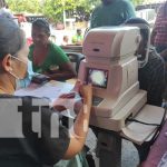 Comerciantes del Mercado Mayoreo reciben atención oftalmológica gratuita Foto: Atención en salud visual desde el Mercado Mayoreo / TN8