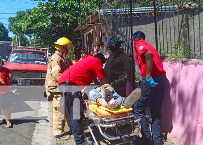 Cuerpo de Bomberos de Managua acuden al lugar