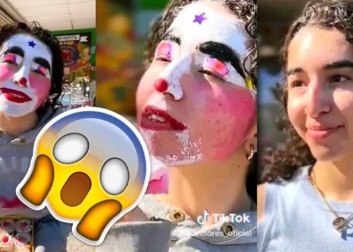 Joven se desmaquilla para reto en Tiktok 