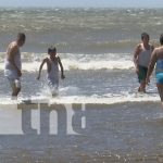 Familias de Managua disfrutan en Pochomil durante este verano 2023 Familias de Managua disfrutan en Pochomil durante este verano 2023